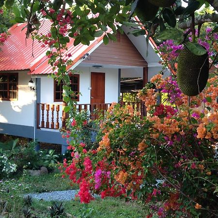Areeya Resort Watthana Nakhon Exteriér fotografie