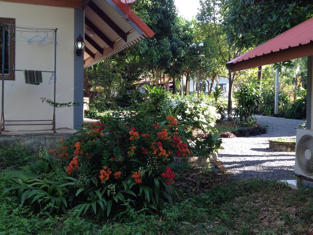 Areeya Resort Watthana Nakhon Exteriér fotografie